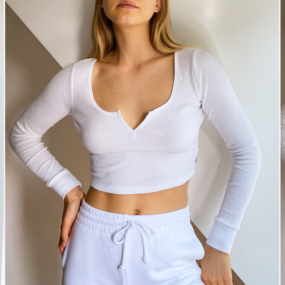TNA Thermal Scoopneck Crop Top